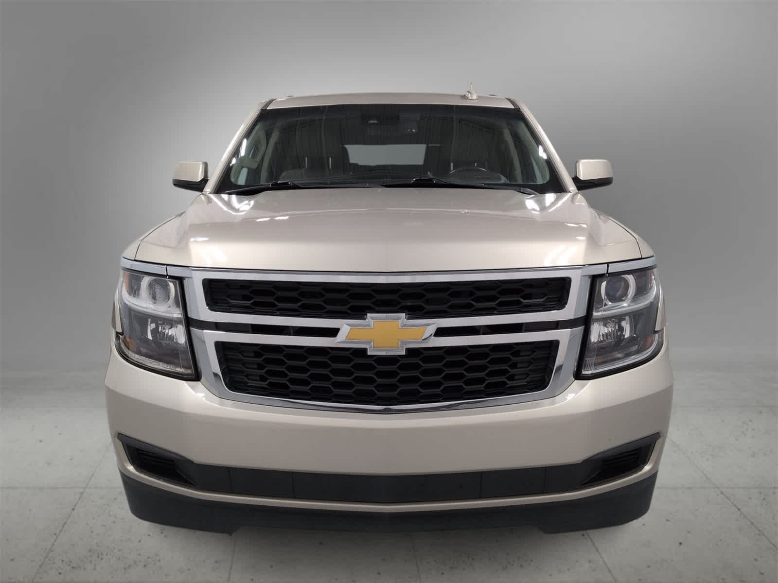 Thumbnail: 2015 Chevrolet Suburban - 3