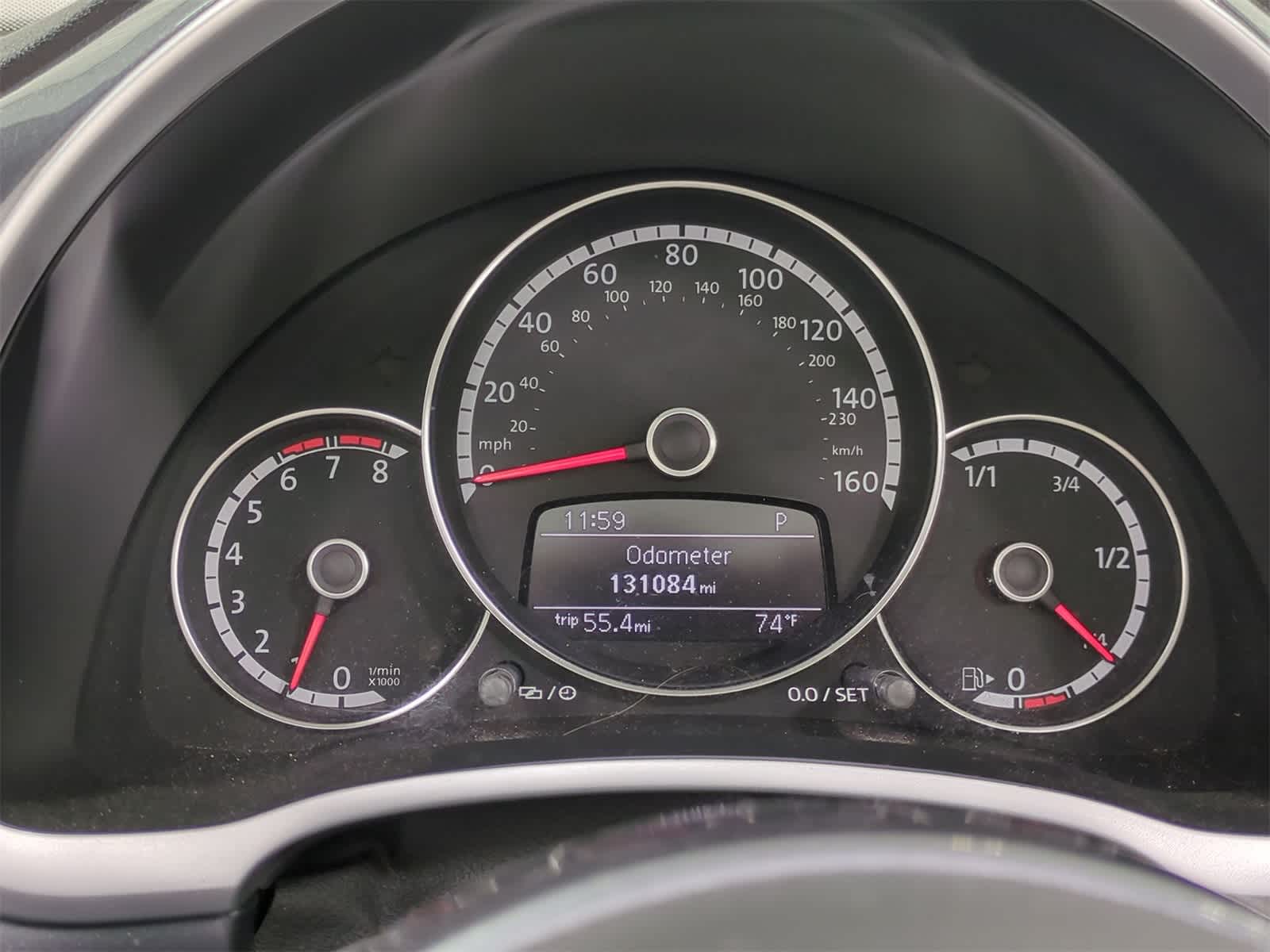 Thumbnail: 2014 Volkswagen Beetle - 31