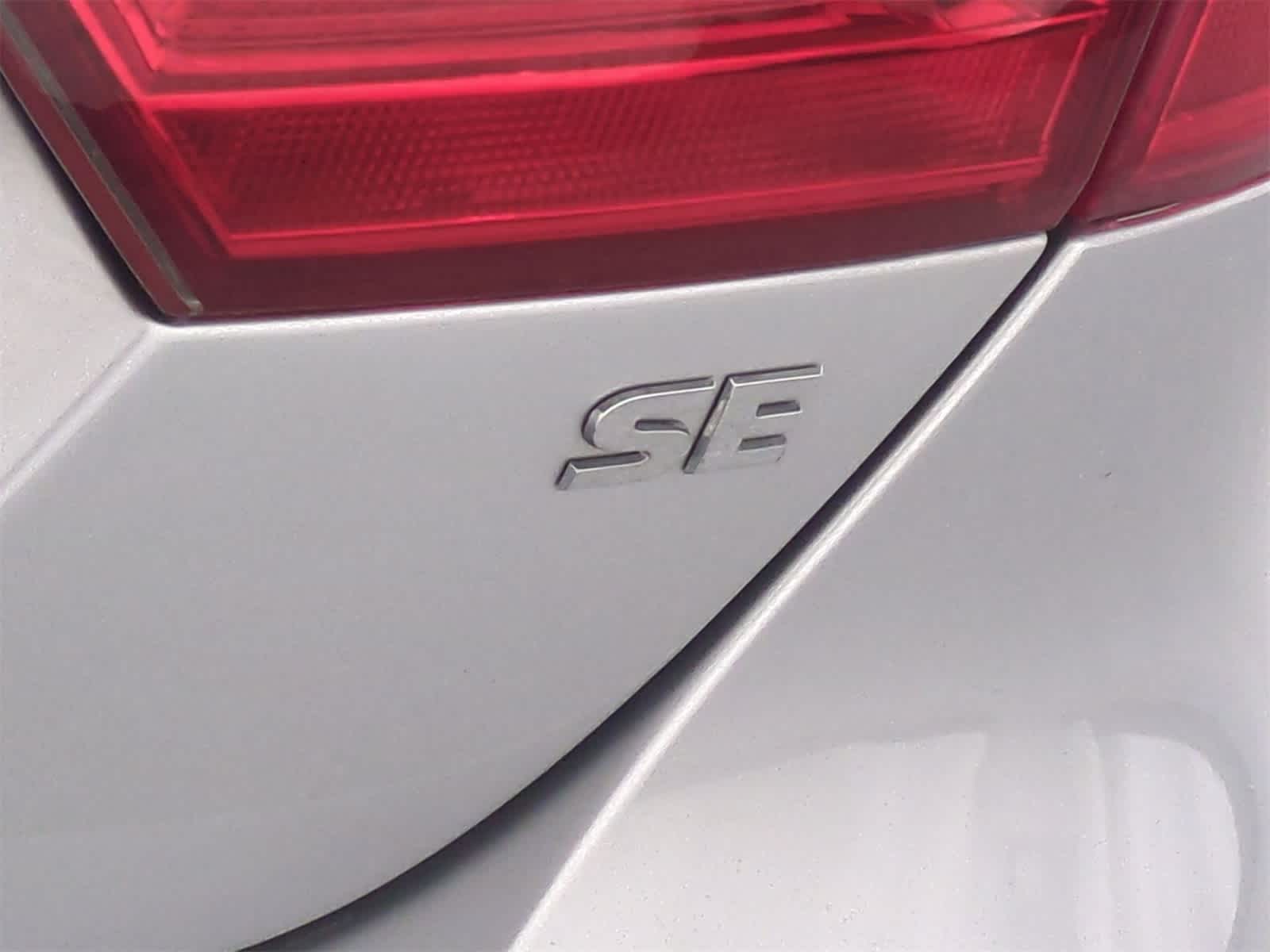 Thumbnail: 2014 Volkswagen Jetta - 13
