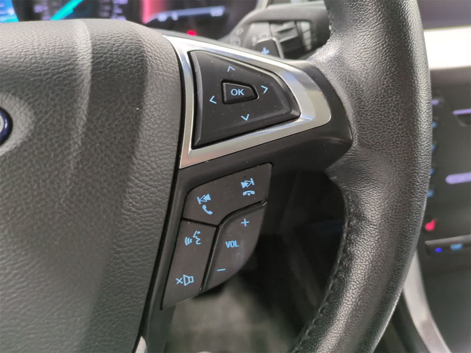 2018 Ford Edge Titanium 25