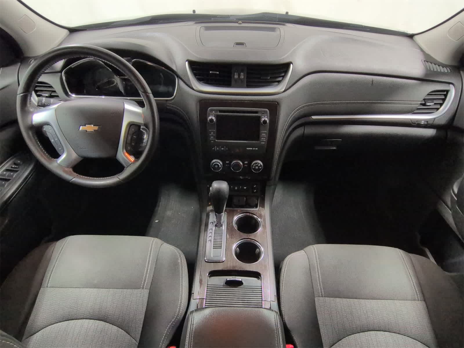 Thumbnail: 2017 Chevrolet Traverse - 16