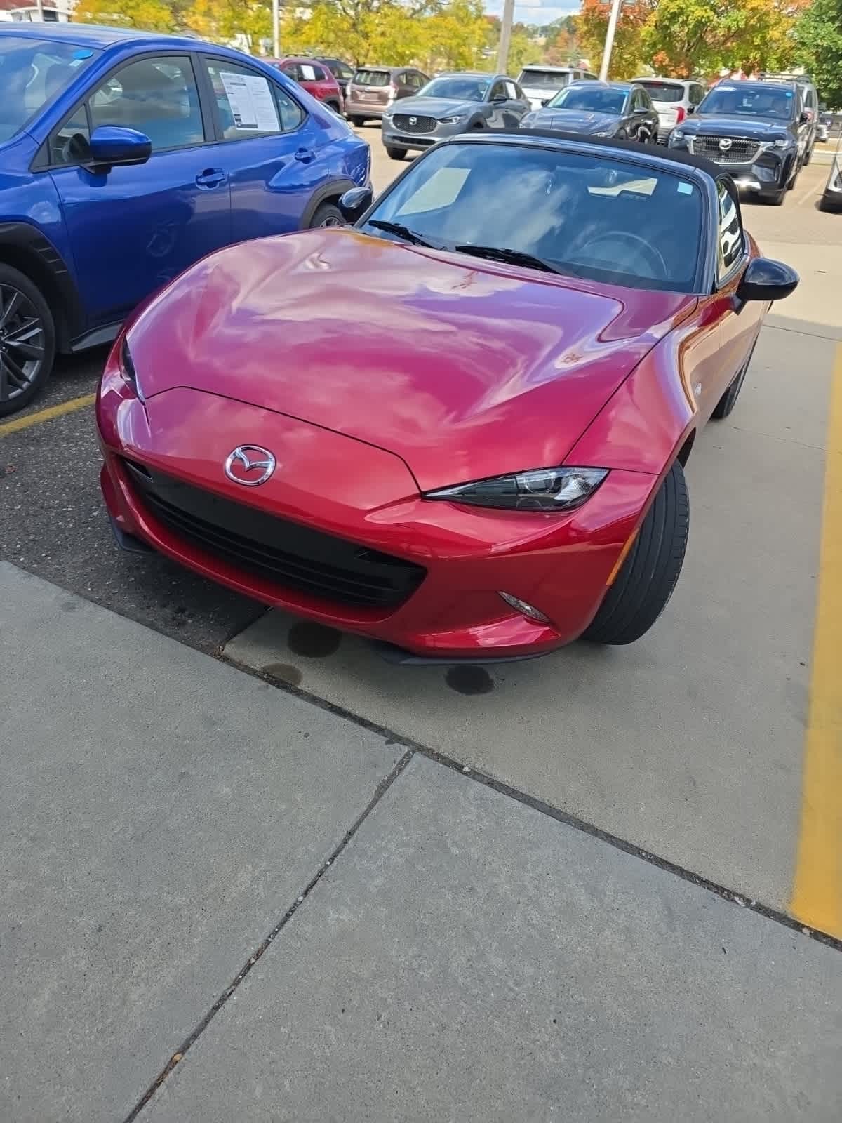 2017 Mazda MX-5 Miata Miata Sport photo 3
