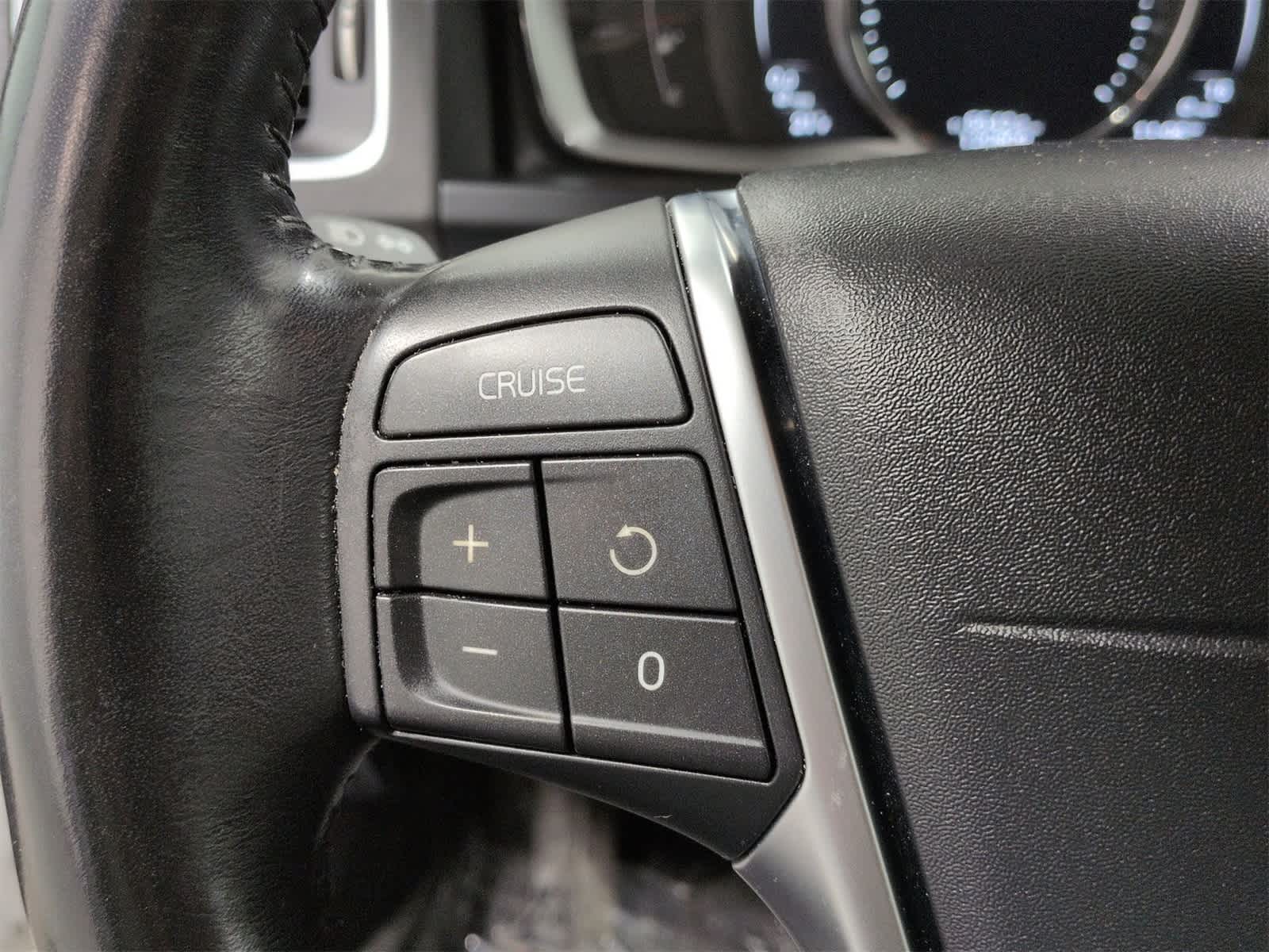 Thumbnail: 2017 Volvo S60 - 26