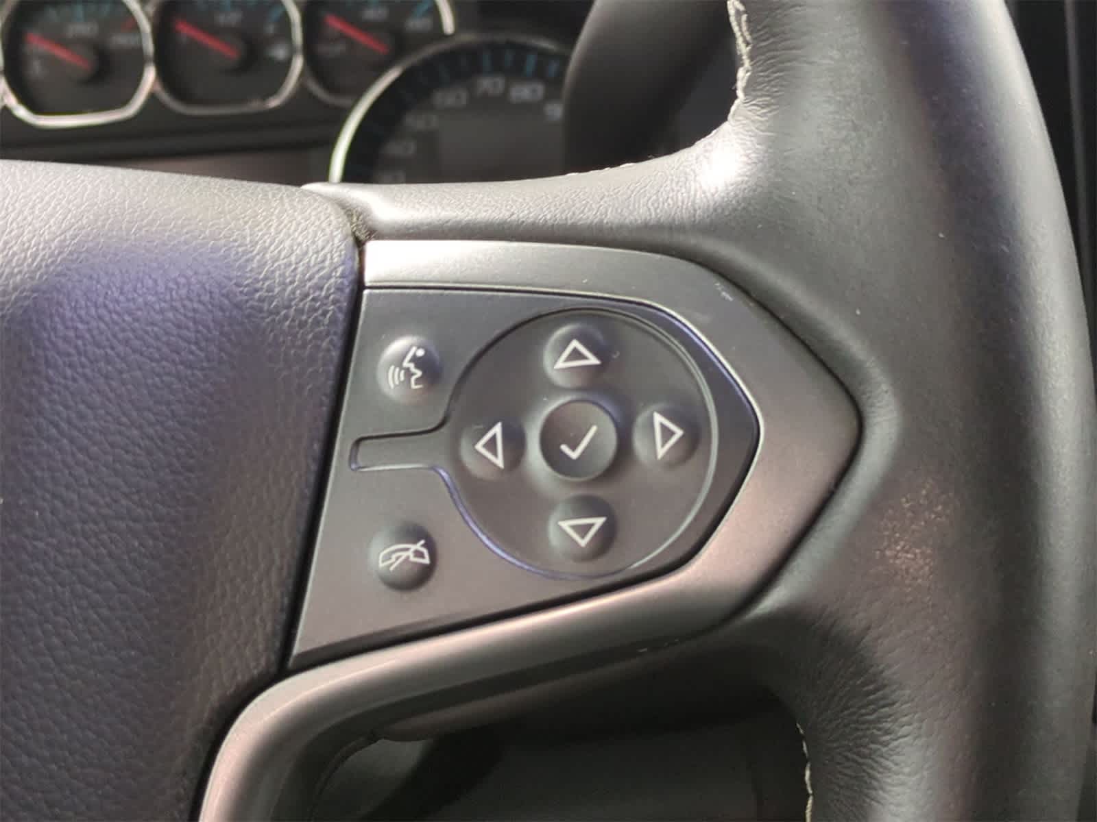 Thumbnail: 2016 Chevrolet Silverado 1500 - 25