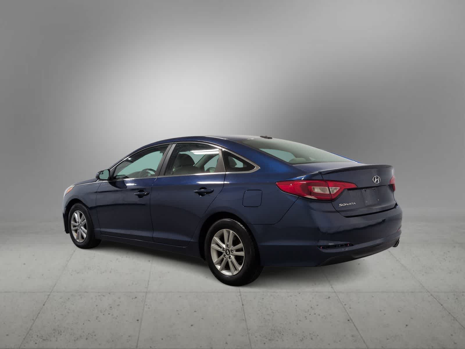 Thumbnail: 2017 Hyundai Sonata - 6