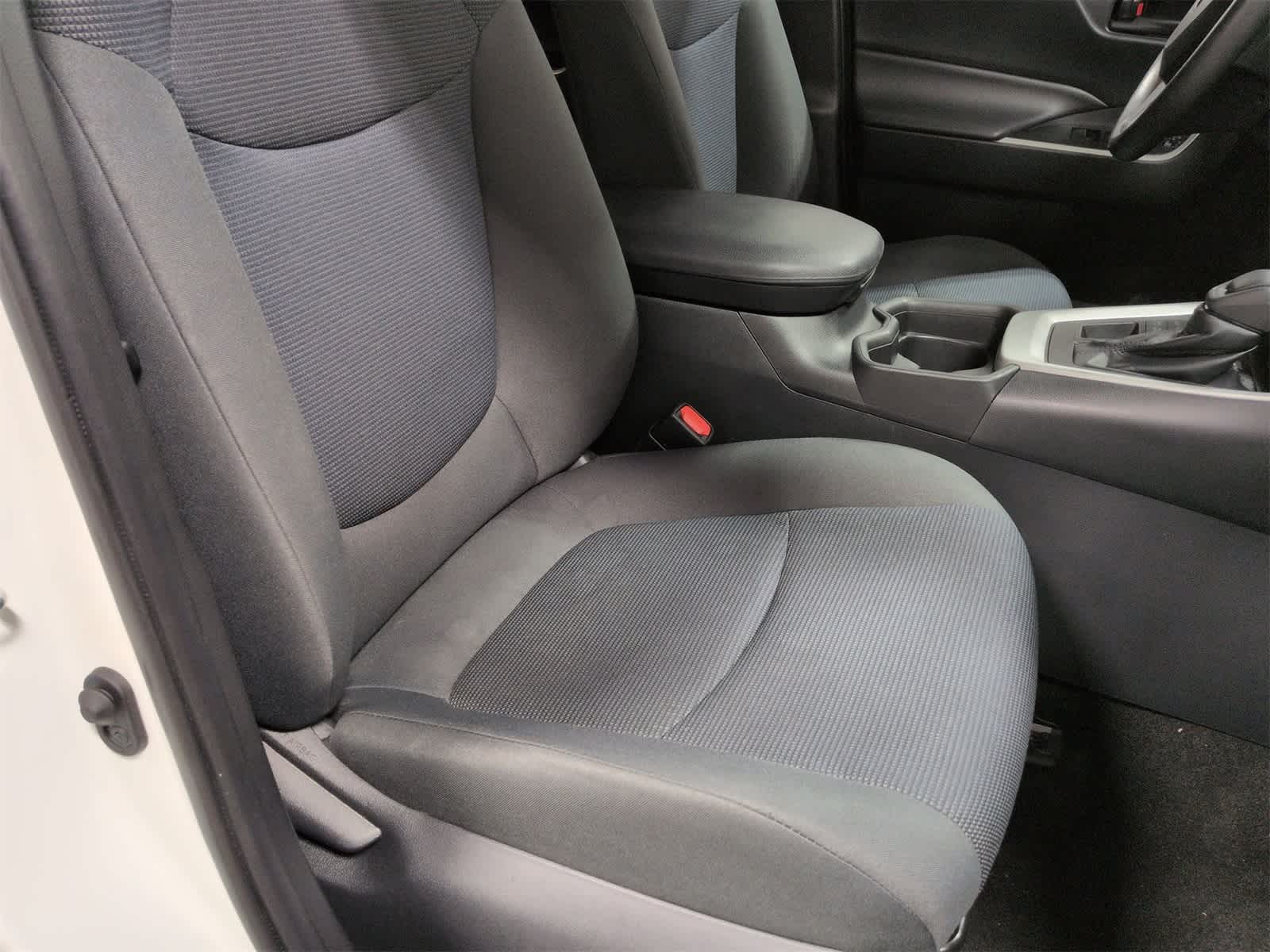 Thumbnail: 2019 Toyota RAV4 - 22