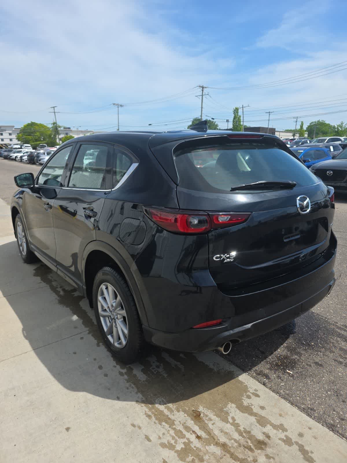 Thumbnail: 2023 Mazda CX-5 - 3