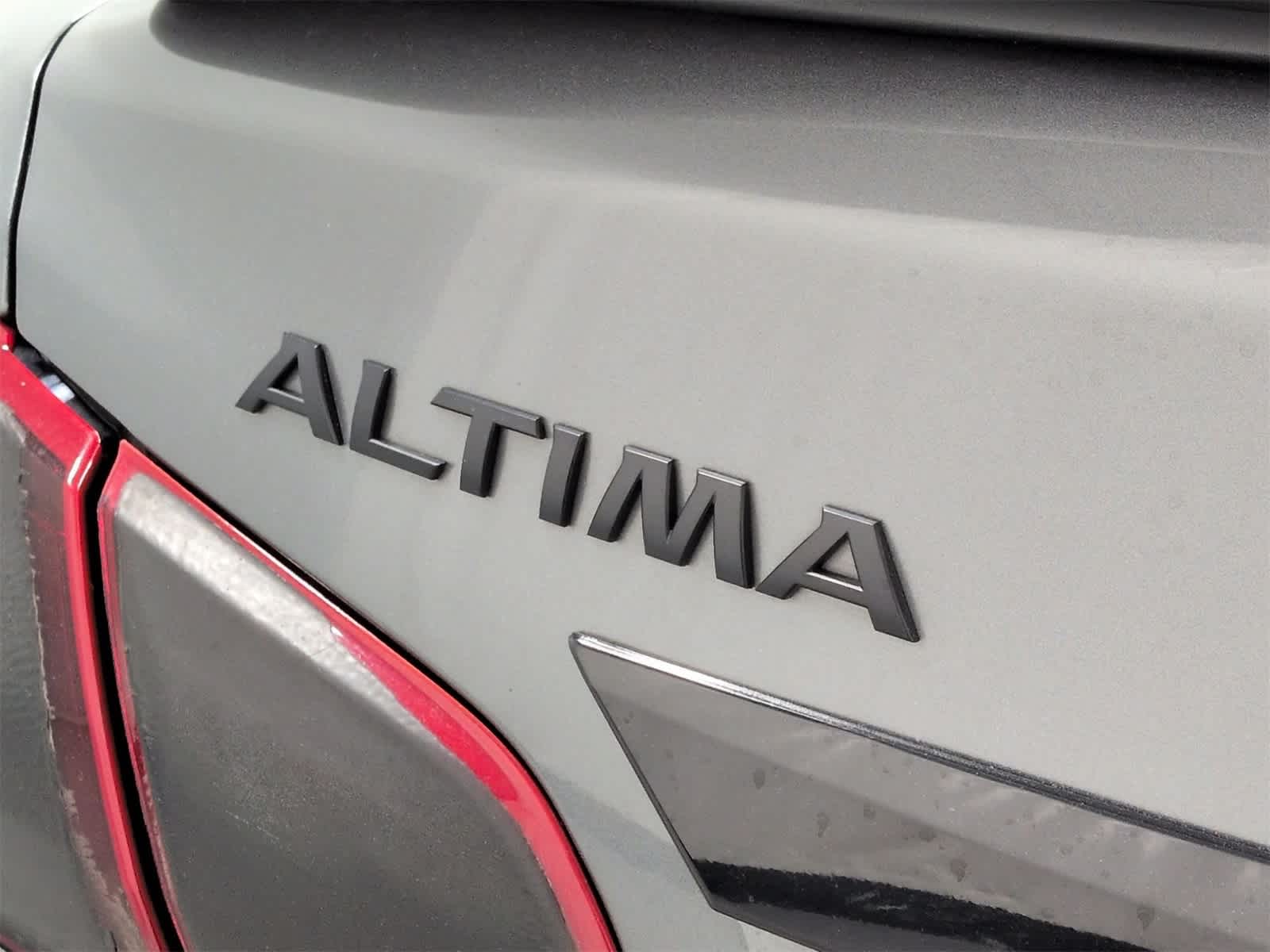 Thumbnail: 2018 Nissan Altima - 12