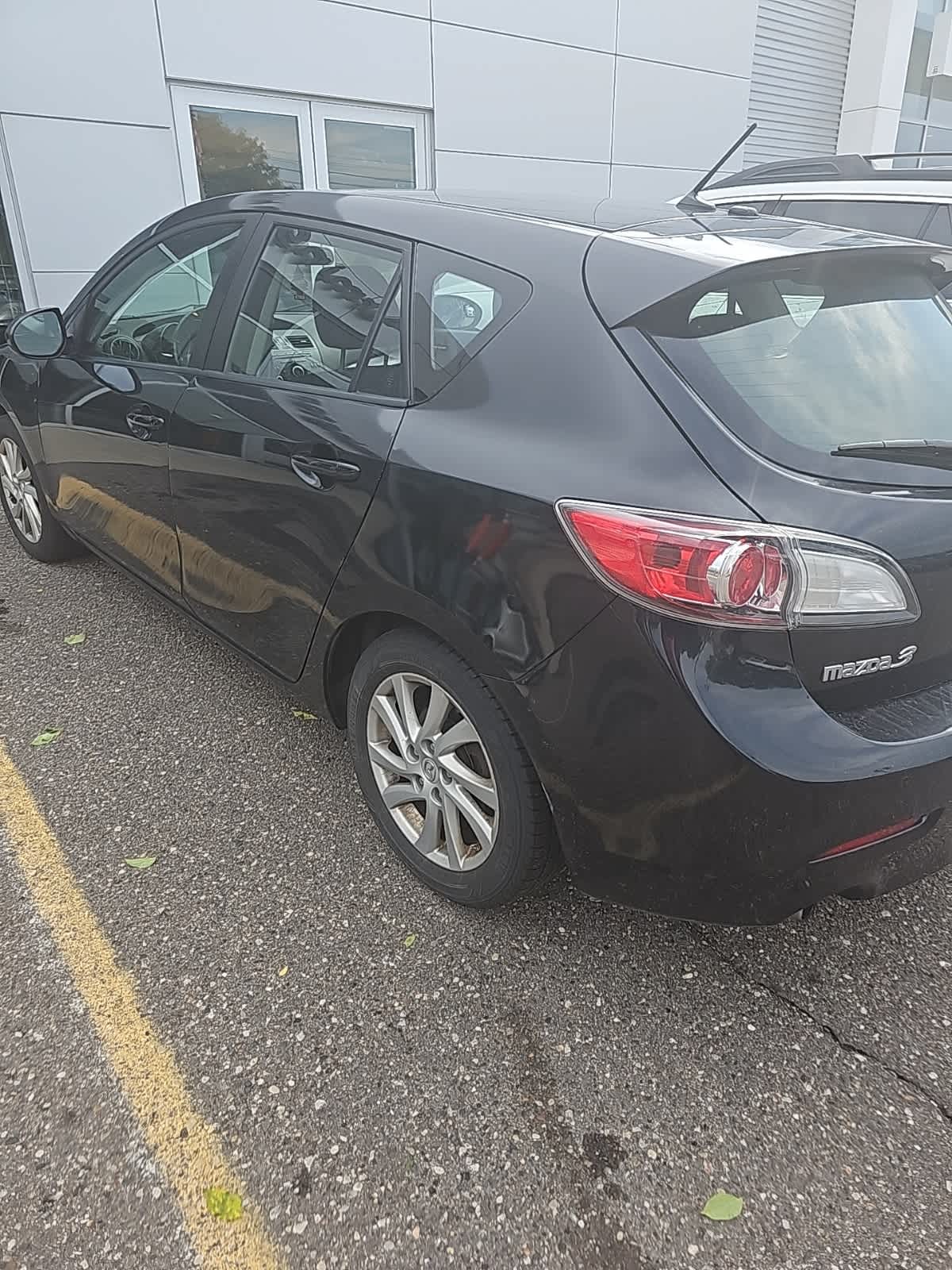 Thumbnail: 2012 Mazda Mazda3 - 3