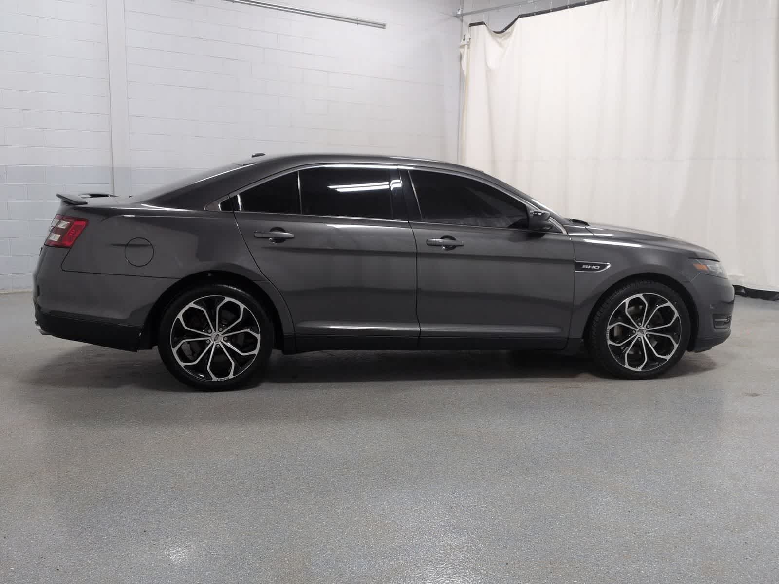 Thumbnail: 2017 Ford Taurus - 14