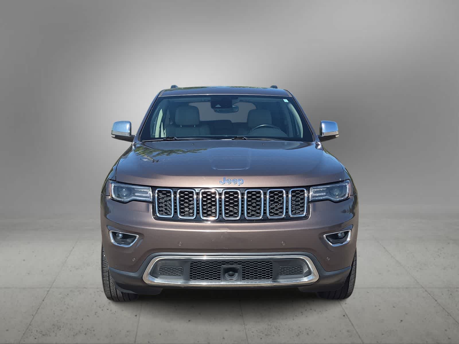 Thumbnail: 2017 Jeep Grand Cherokee - 3