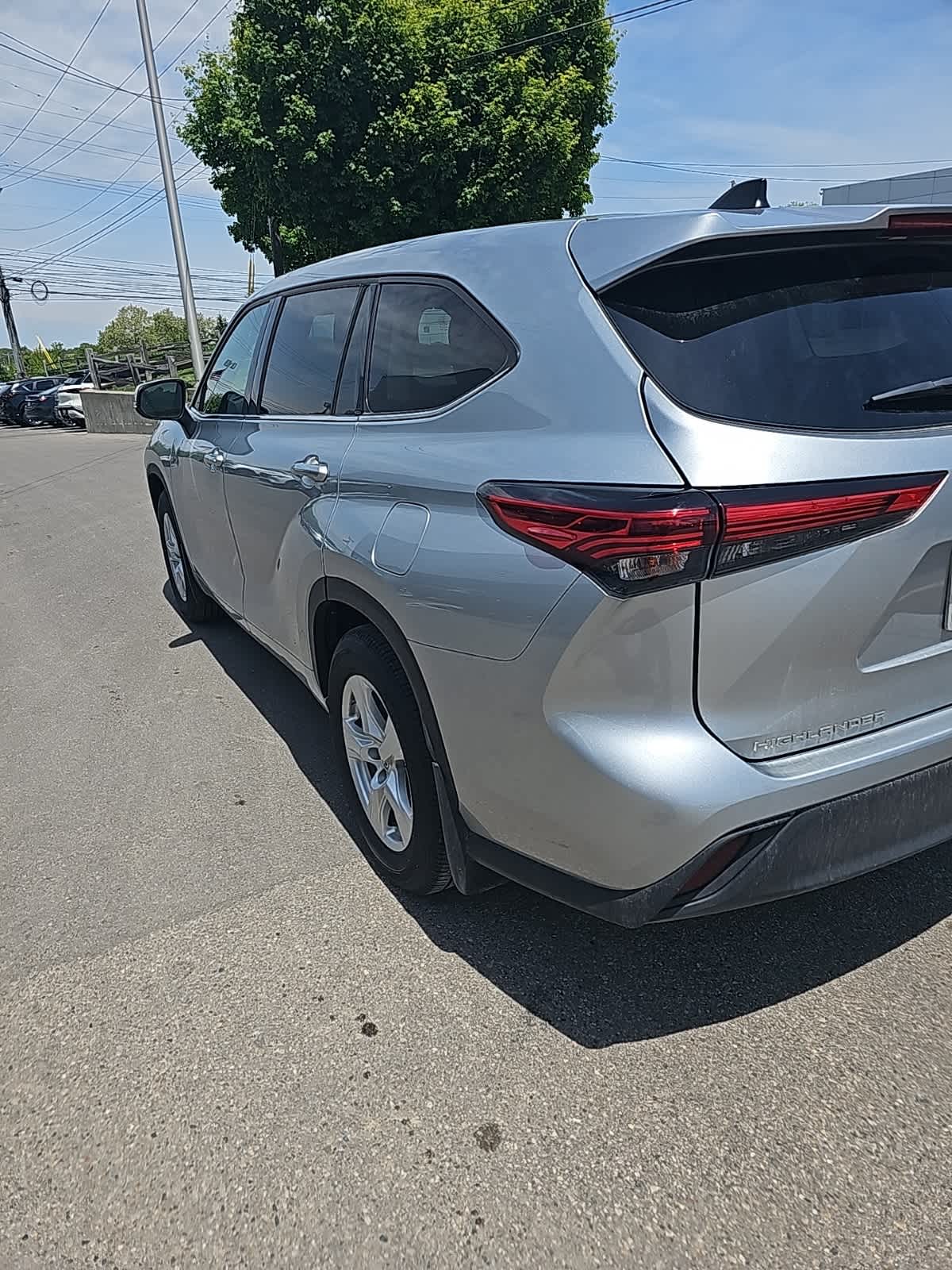 Thumbnail: 2022 Toyota Highlander - 5