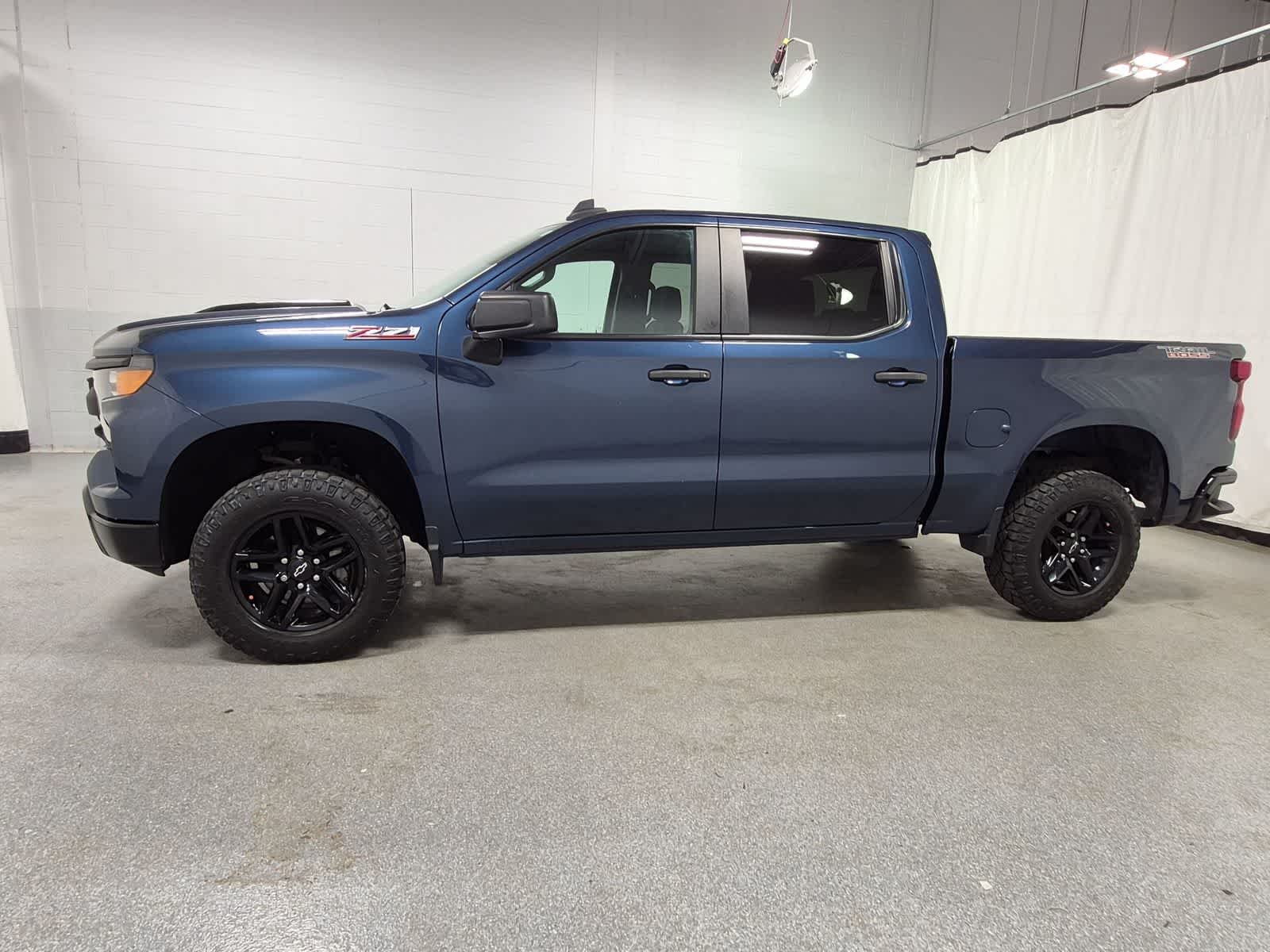Thumbnail: 2022 Chevrolet Silverado 1500 - 11