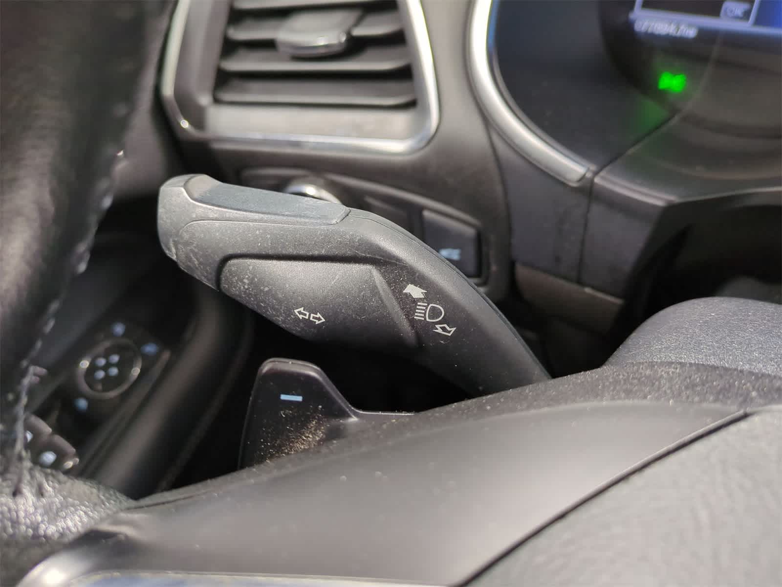2018 Ford Edge Titanium 27