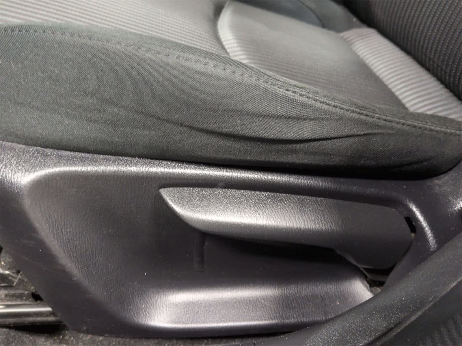 Thumbnail: 2016 Mazda Mazda3 - 18