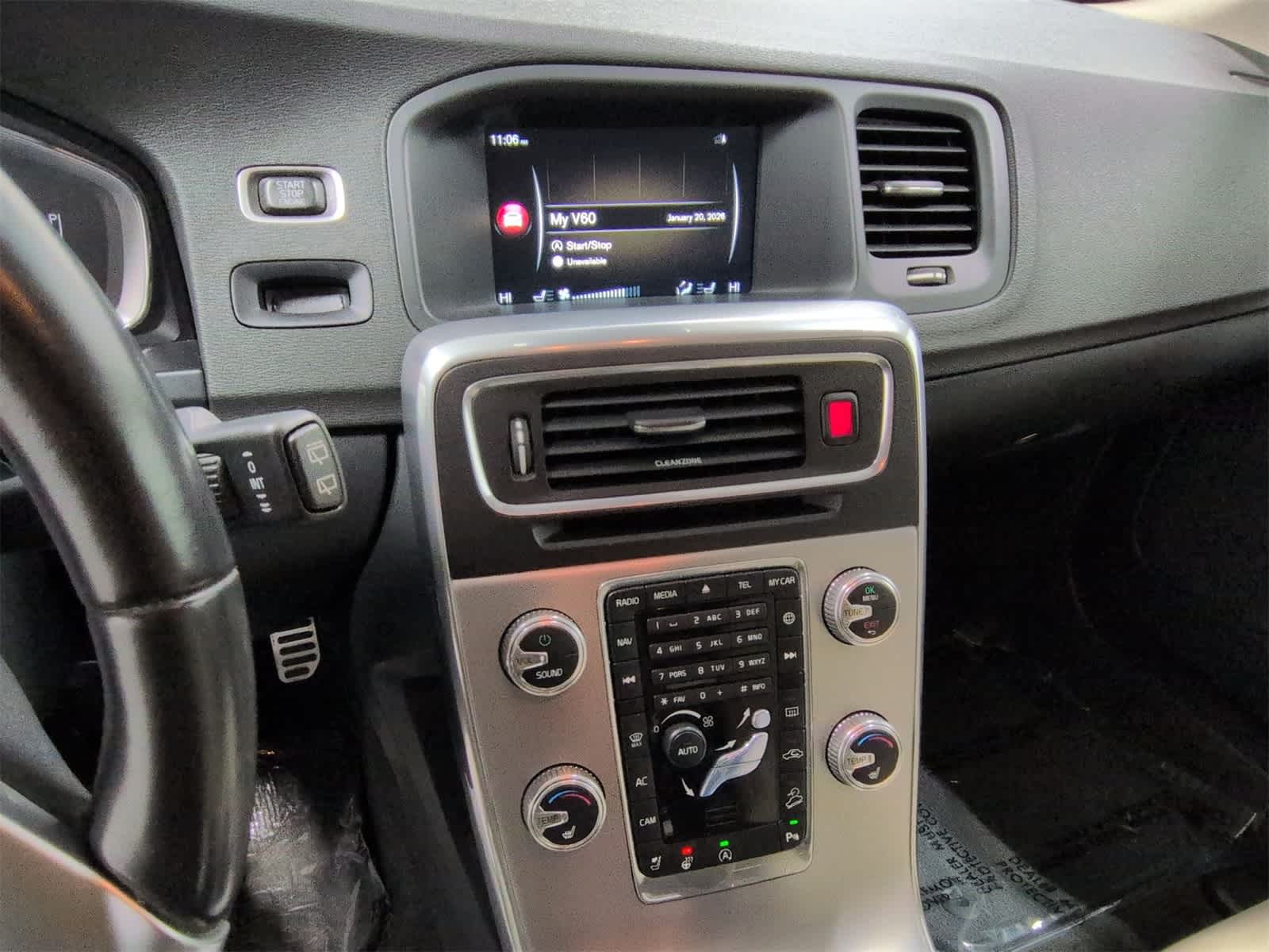 Thumbnail: 2017 Volvo S60 - 30