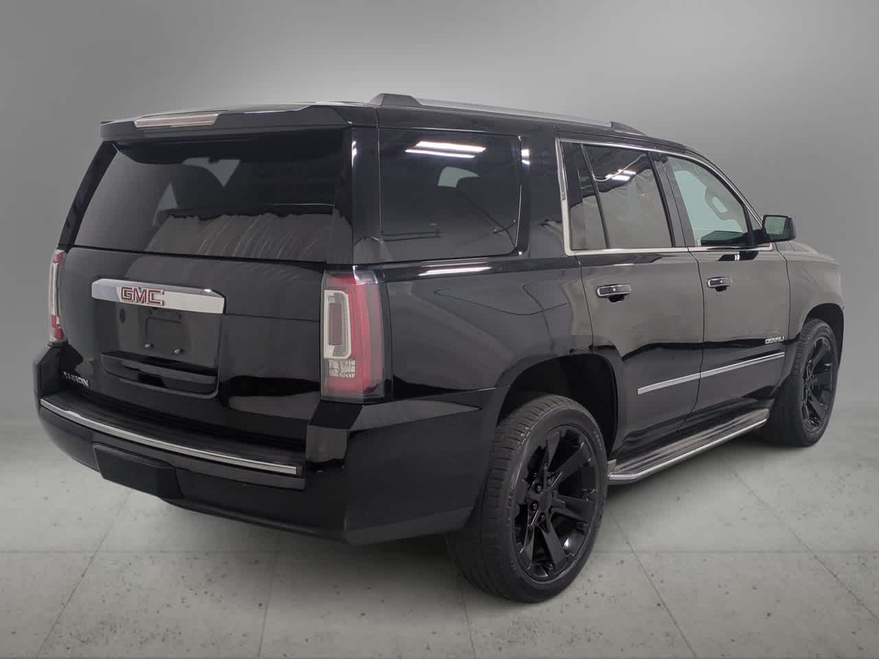 Thumbnail: 2015 GMC Yukon - 8