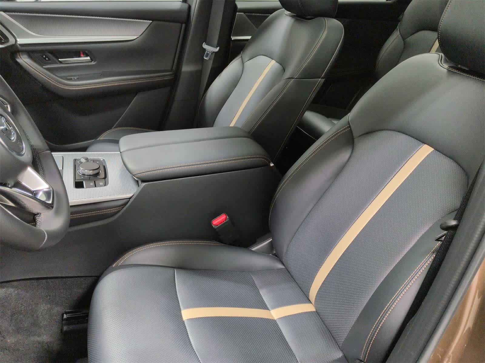 Thumbnail: 2025 Mazda CX-70 - 2