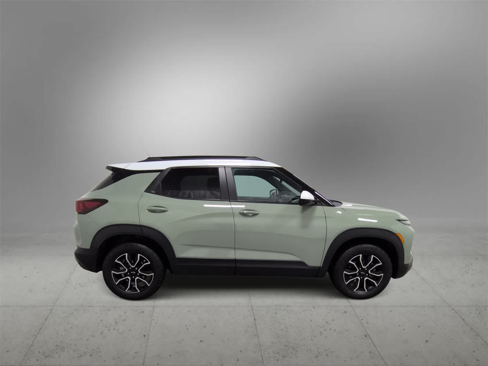 Thumbnail: 2024 Chevrolet TrailBlazer - 9