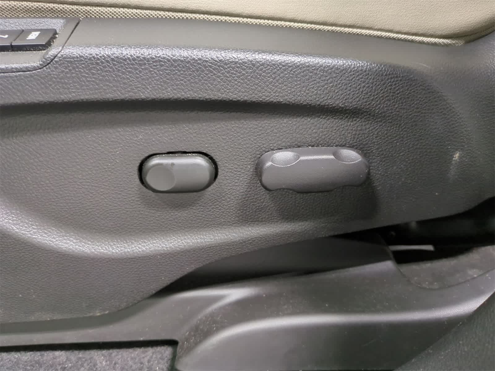 Thumbnail: 2019 Buick Encore - 18