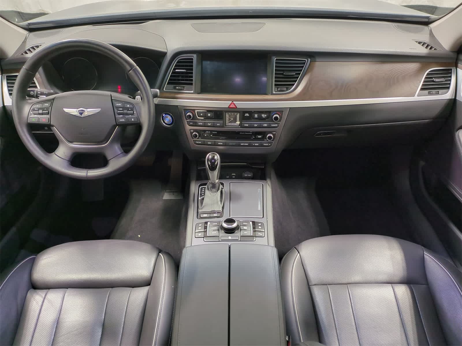 Thumbnail: 2015 Hyundai Genesis - 15