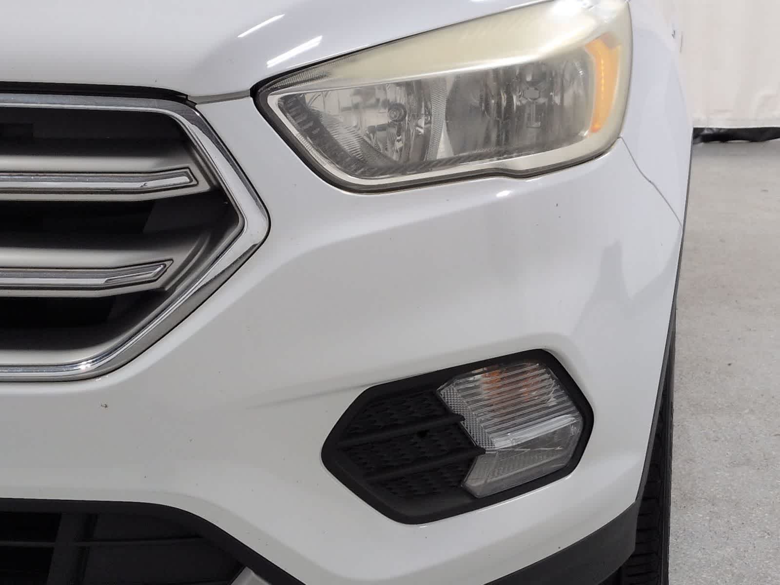 Thumbnail: 2017 Ford Escape - 11