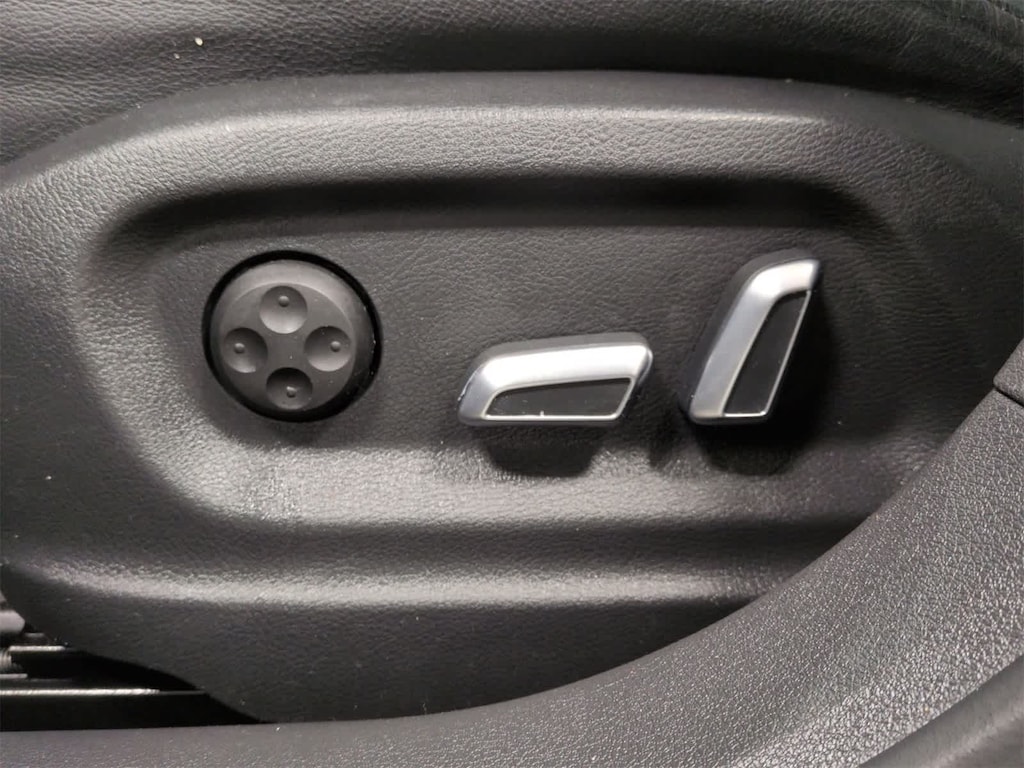 Used 2016 Audi Q3 2.0T Prestige SUV