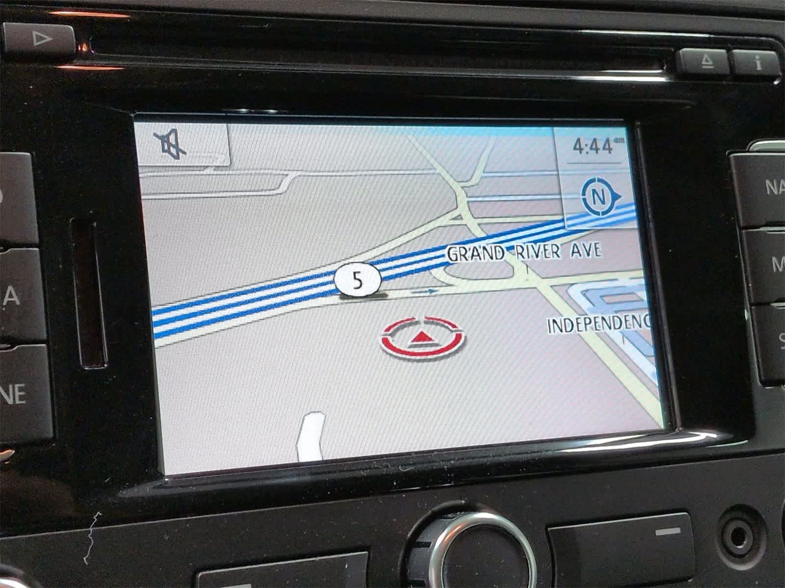 Thumbnail: 2013 Volkswagen Tiguan - 31