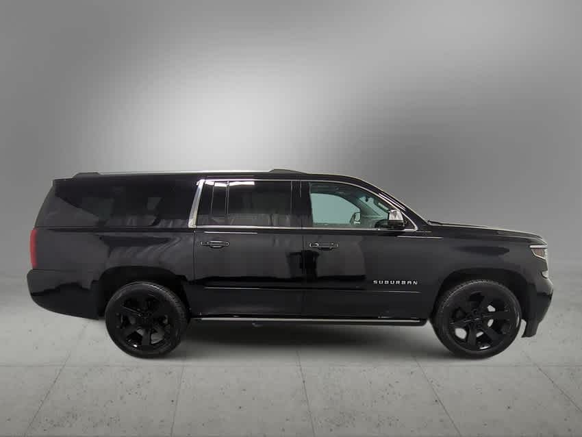 Thumbnail: 2018 Chevrolet Suburban - 9
