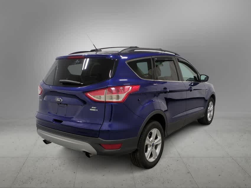Thumbnail: 2015 Ford Escape - 8