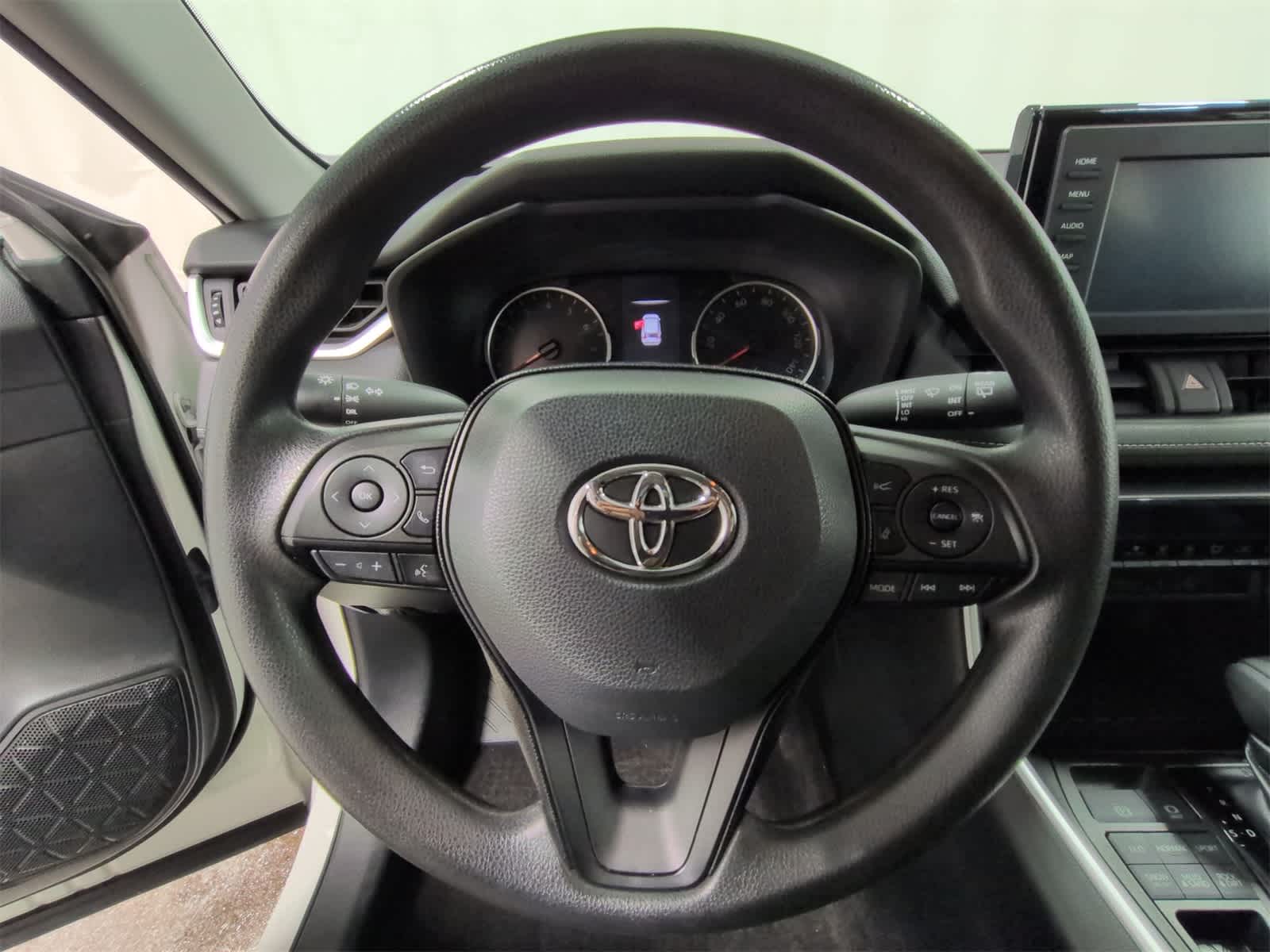 Thumbnail: 2019 Toyota RAV4 - 23