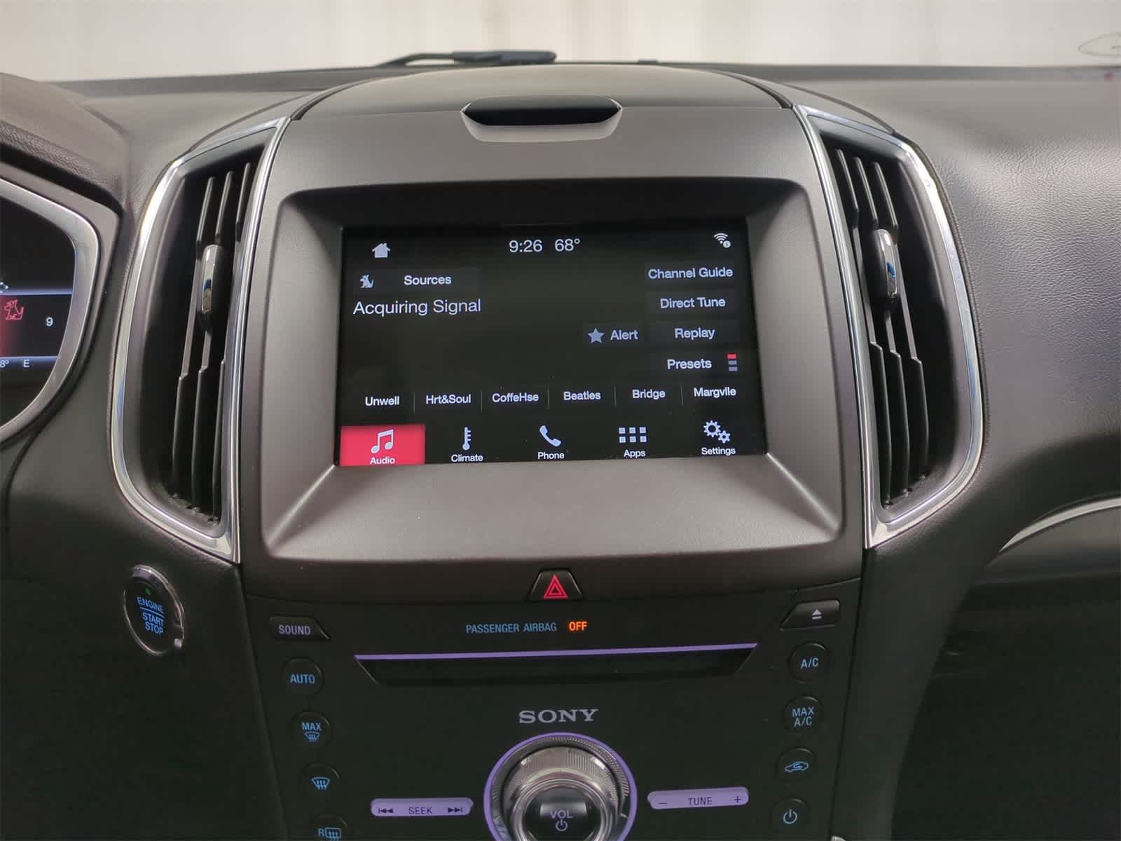 2018 Ford Edge Titanium 28