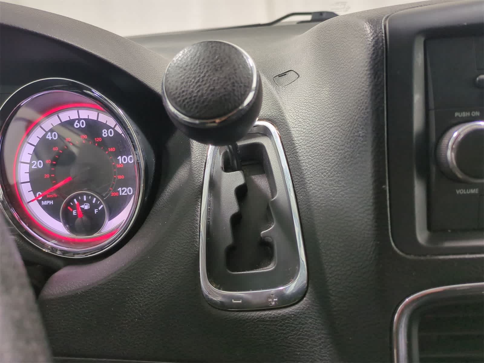 Thumbnail: 2013 Dodge Grand Caravan - 29