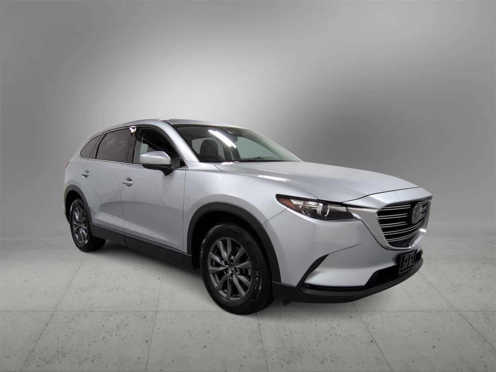 2023 Mazda CX-9 Touring photo 2