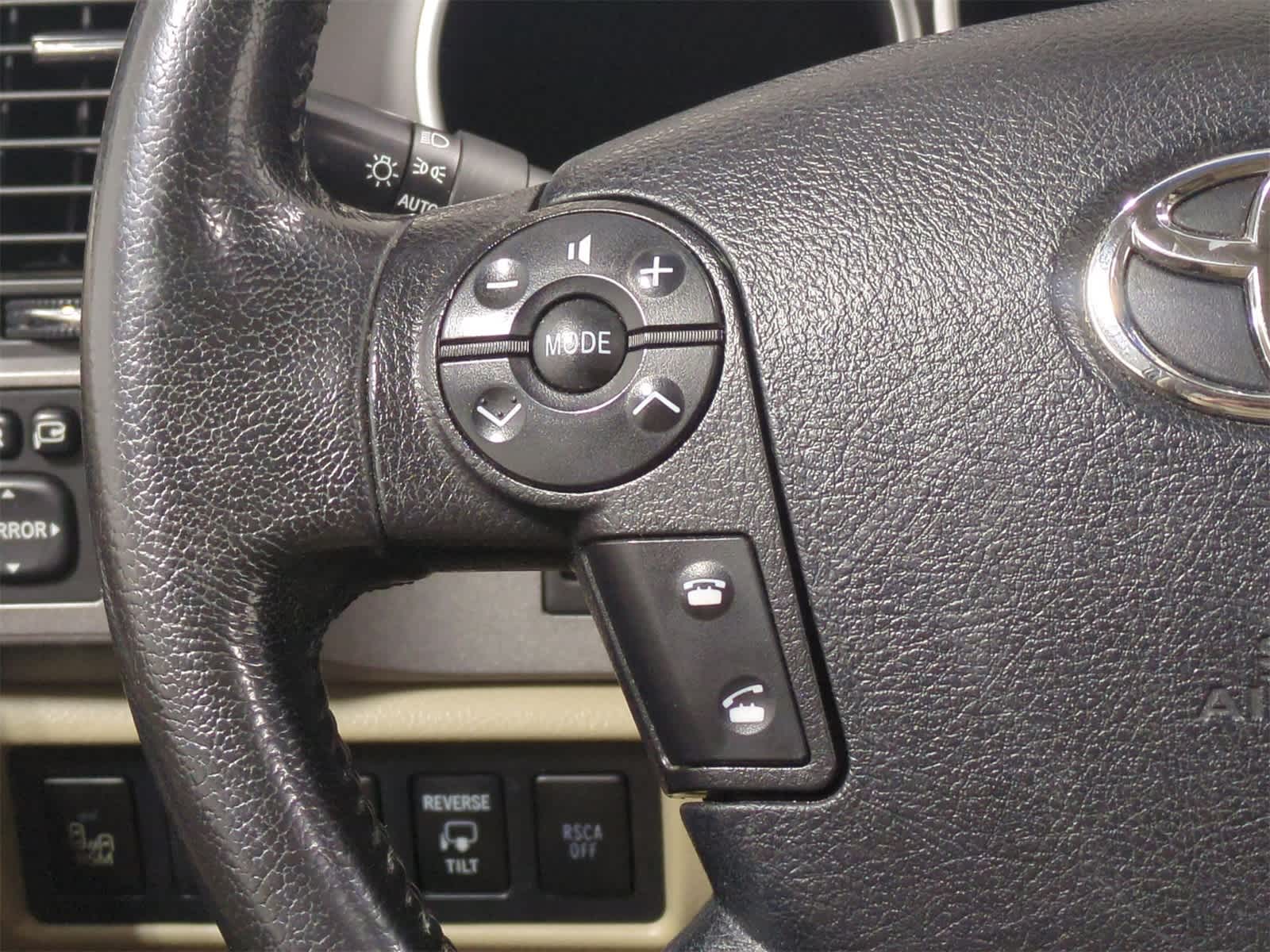 Thumbnail: 2013 Toyota Sequoia - 26