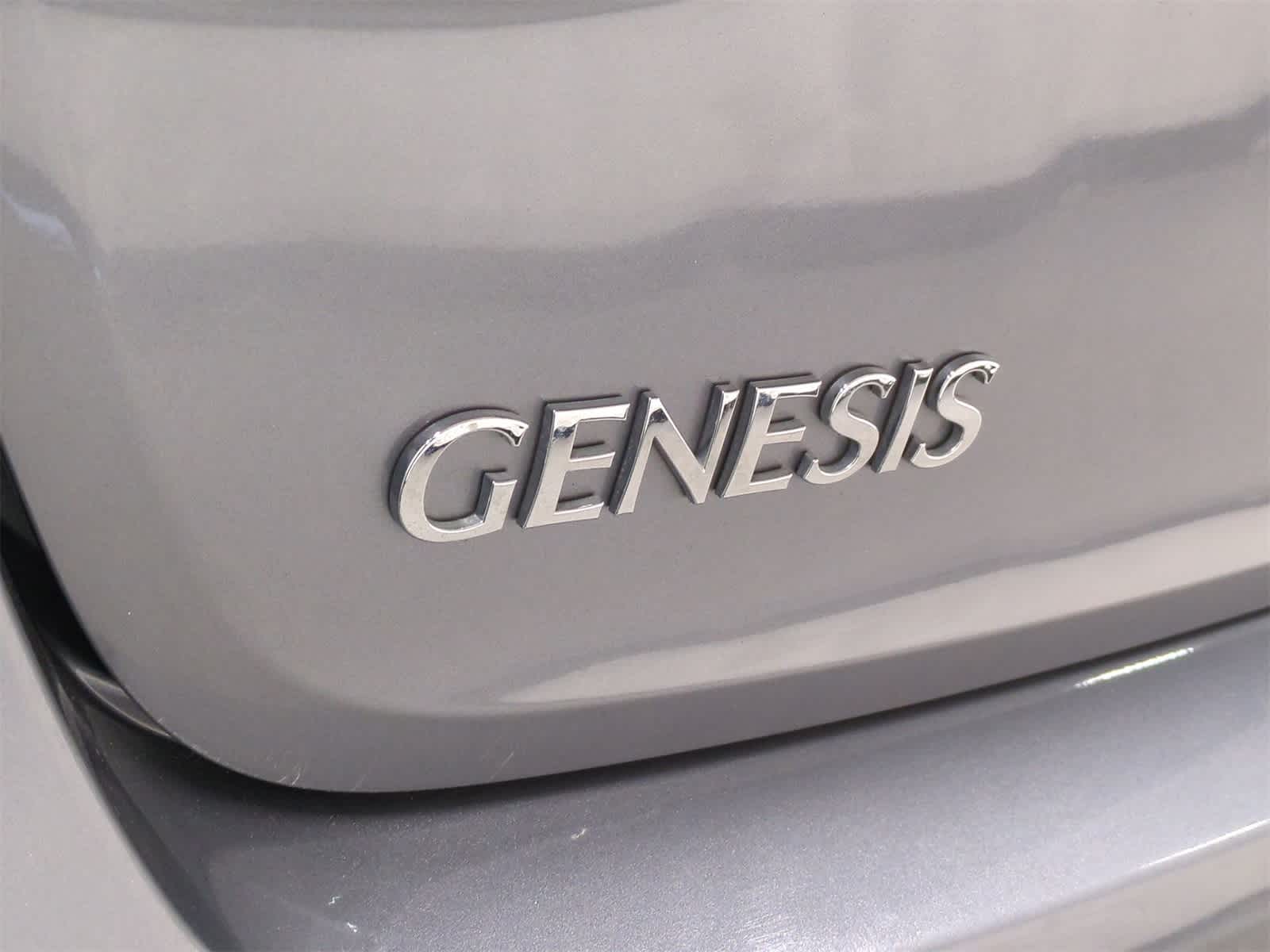 Thumbnail: 2015 Hyundai Genesis - 13