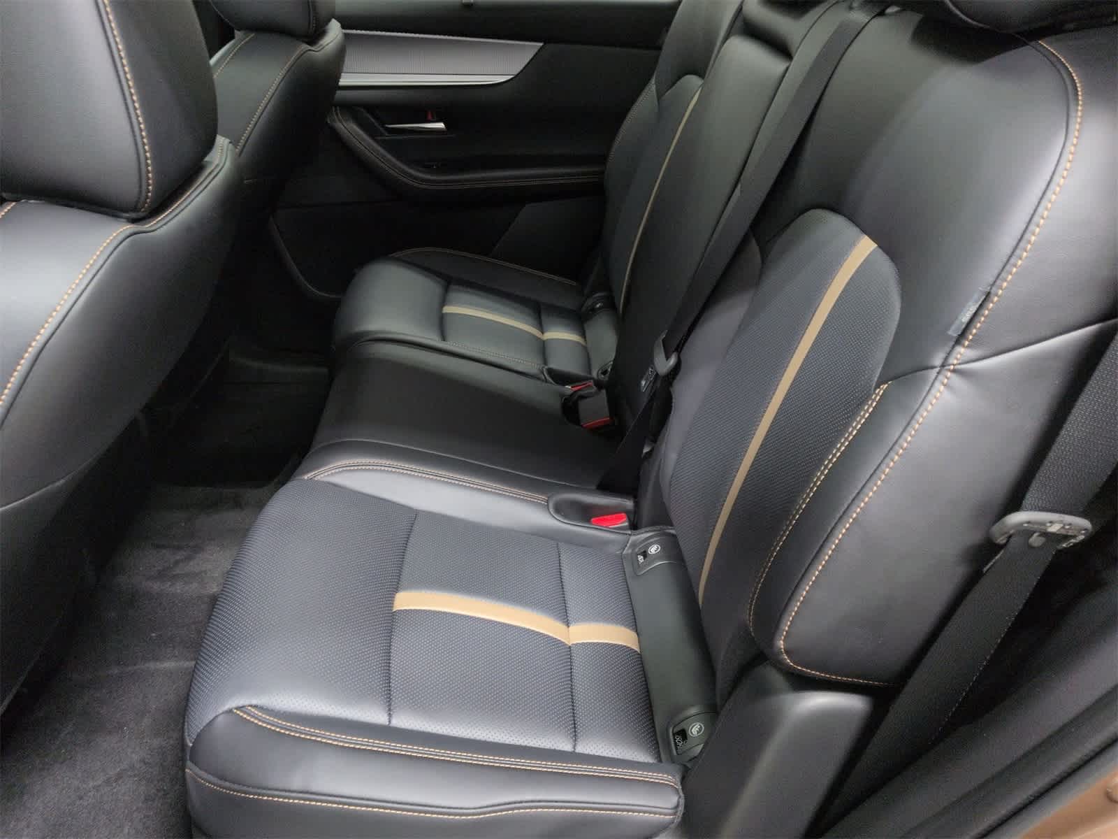 Thumbnail: 2025 Mazda CX-70 - 14