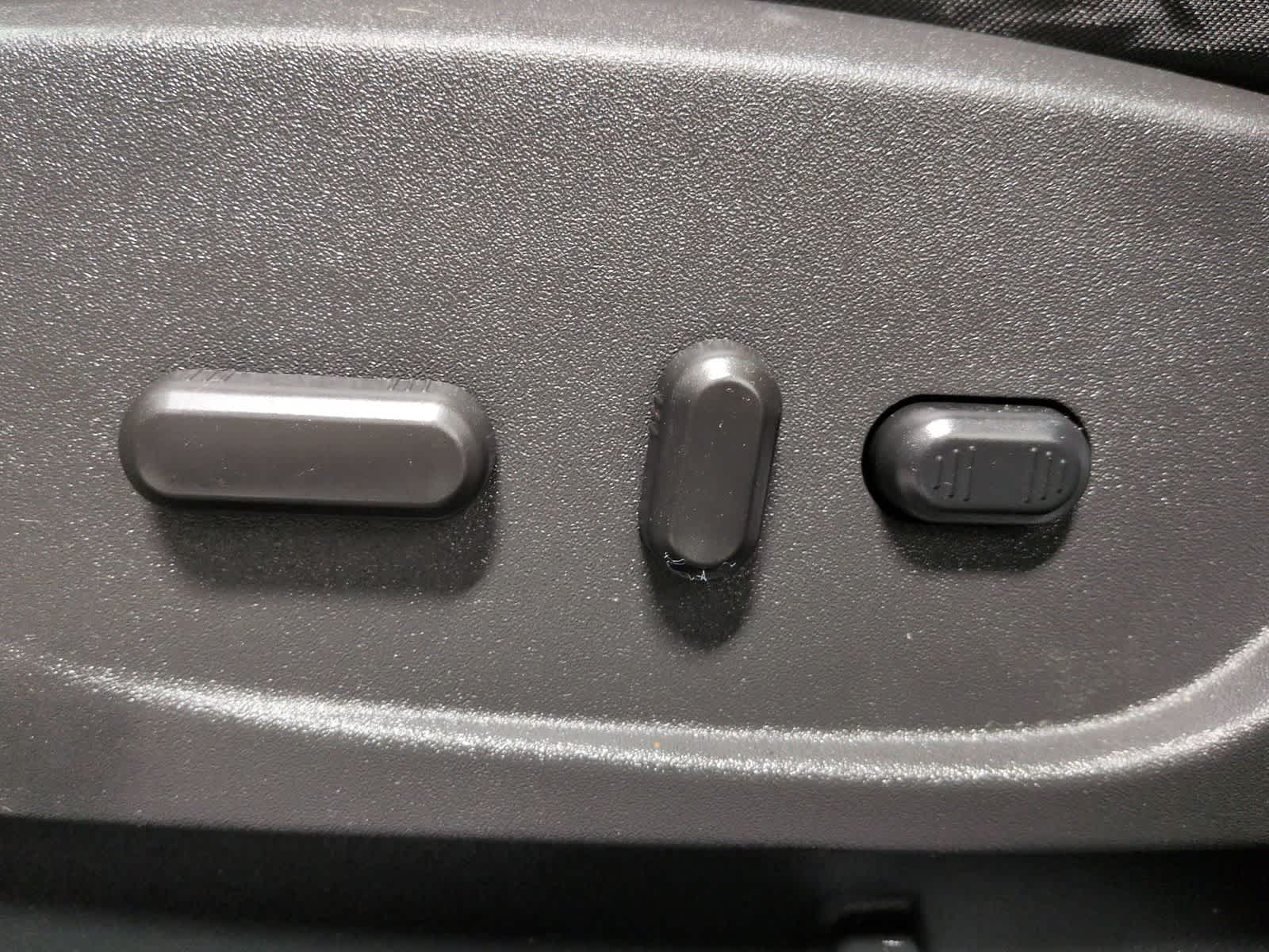 Thumbnail: 2018 Ford Escape - 18