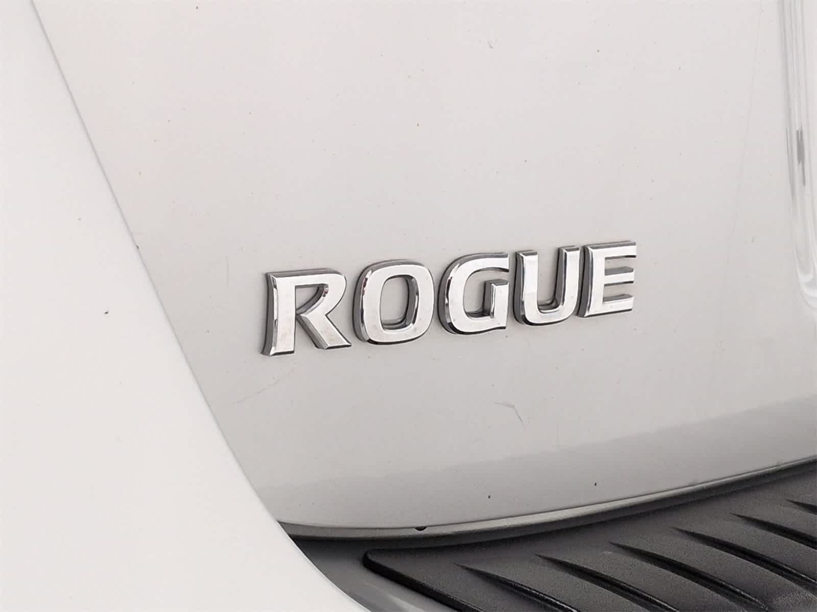 Thumbnail: 2013 Nissan Rogue - 13