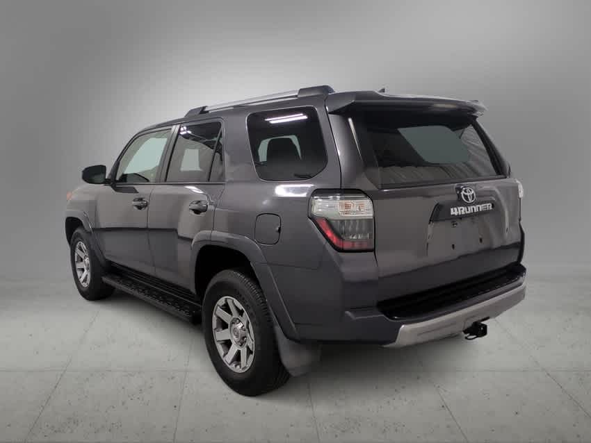 Thumbnail: 2015 Toyota 4Runner - 6