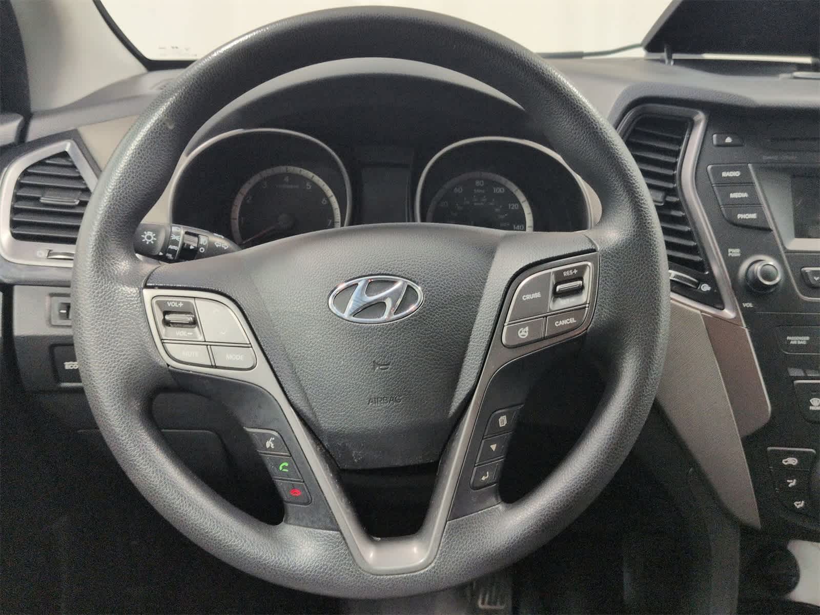 Thumbnail: 2015 Hyundai Santa Fe - 23