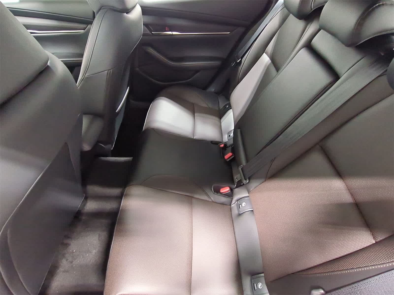 Thumbnail: 2025 Mazda Mazda3 - 21