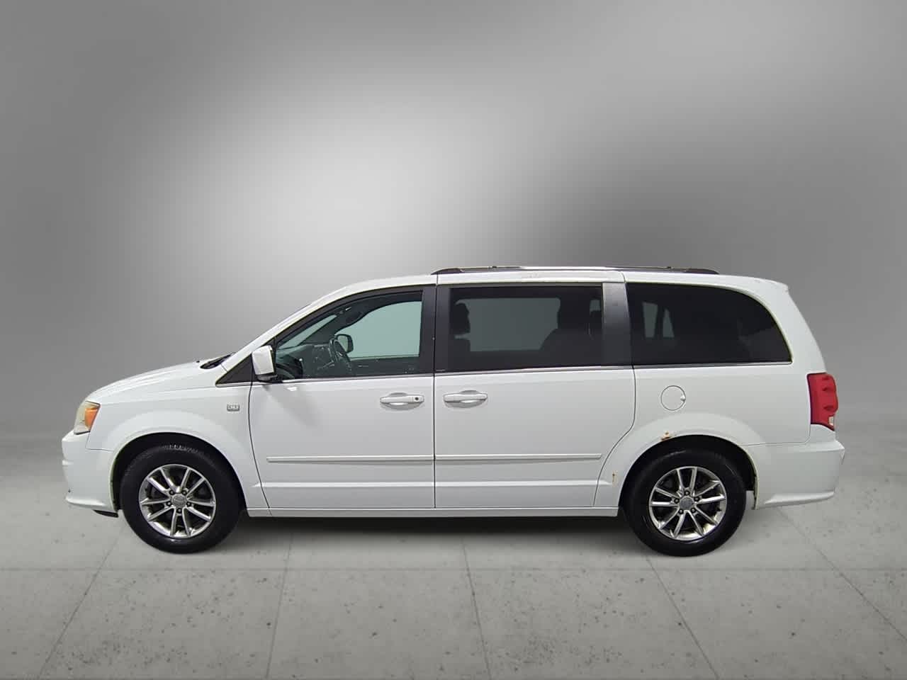 Thumbnail: 2014 Dodge Grand Caravan - 5