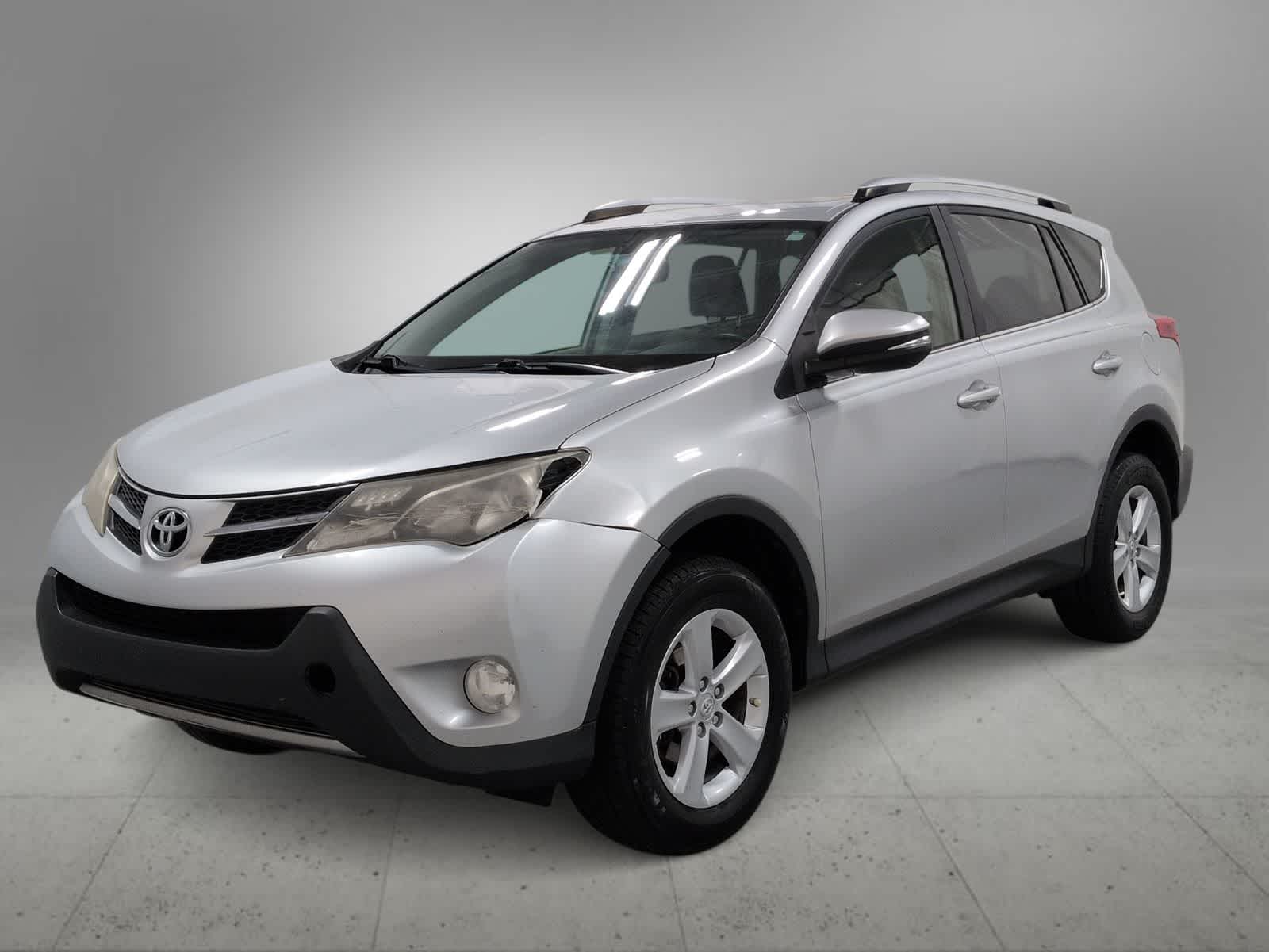 Thumbnail: 2013 Toyota RAV4 - 4