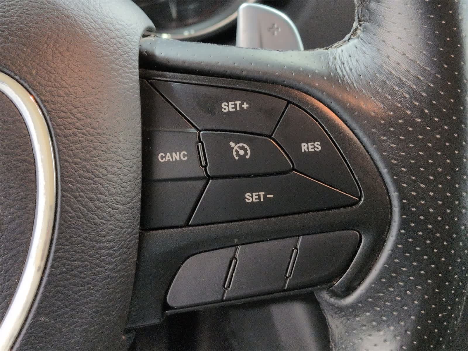 Thumbnail: 2018 Dodge Durango - 27