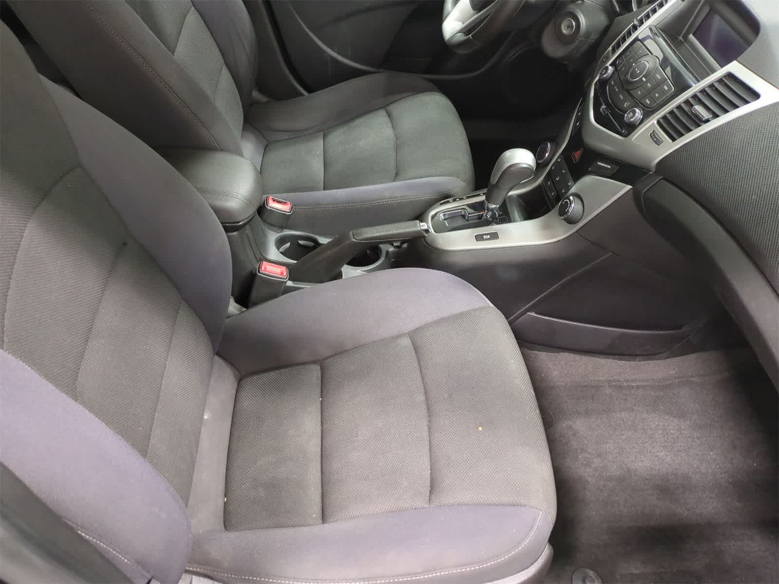 Thumbnail: 2014 Chevrolet Cruze - 22