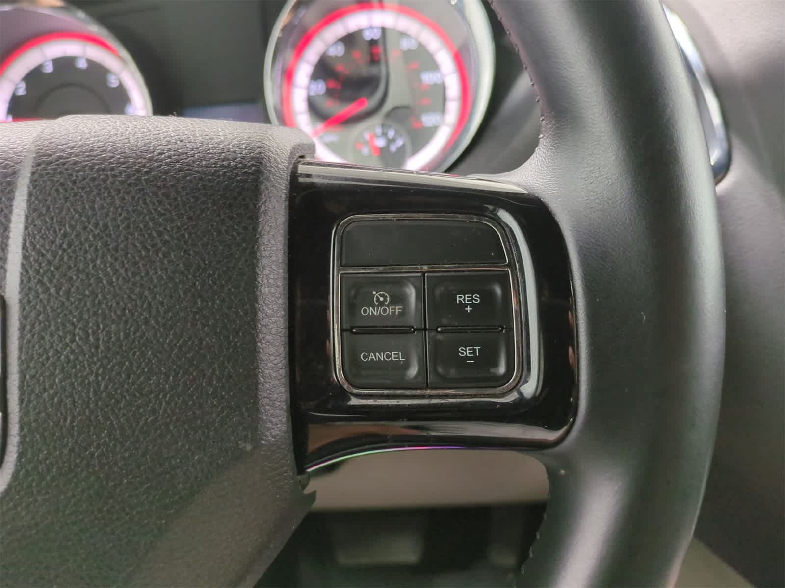 Thumbnail: 2014 Dodge Grand Caravan - 25