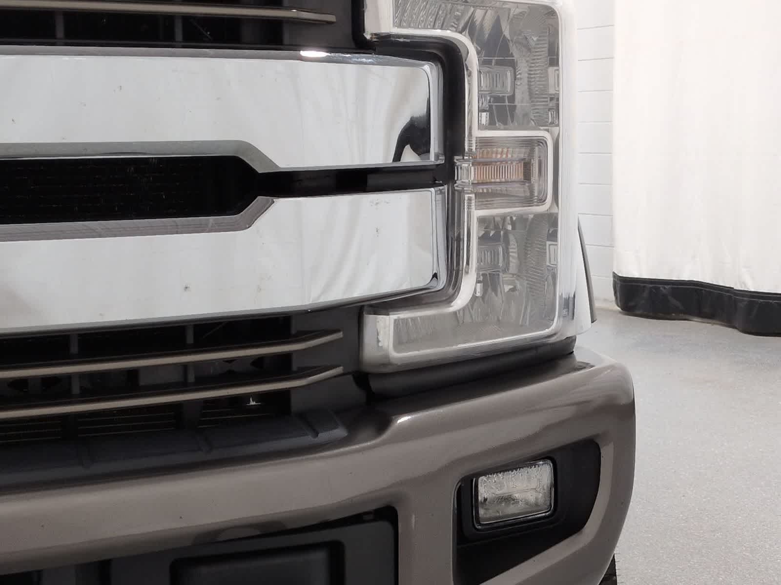 Thumbnail: 2019 Ford F-350 - 11