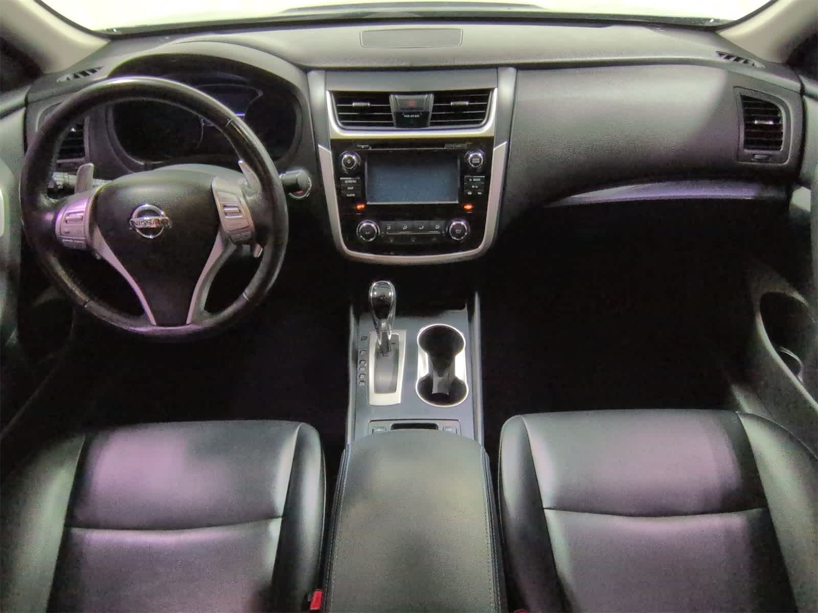 Thumbnail: 2018 Nissan Altima - 16