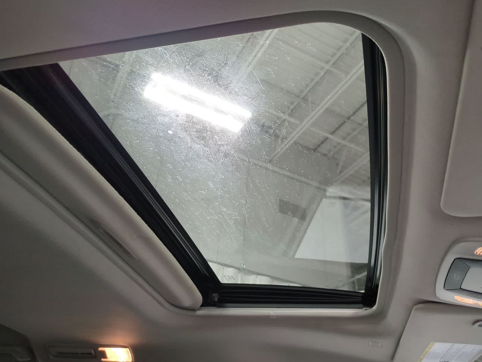 Thumbnail: 2021 Toyota Sienna - 30